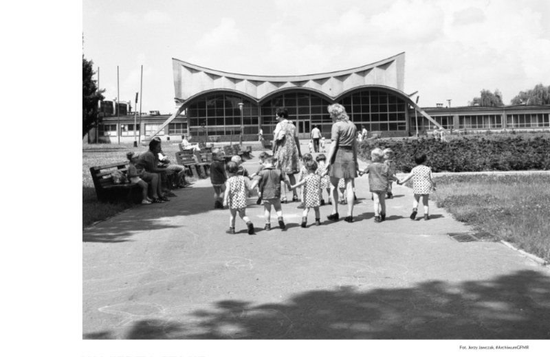 Fotograficzna podróż do początków hali sportowej ROSiR