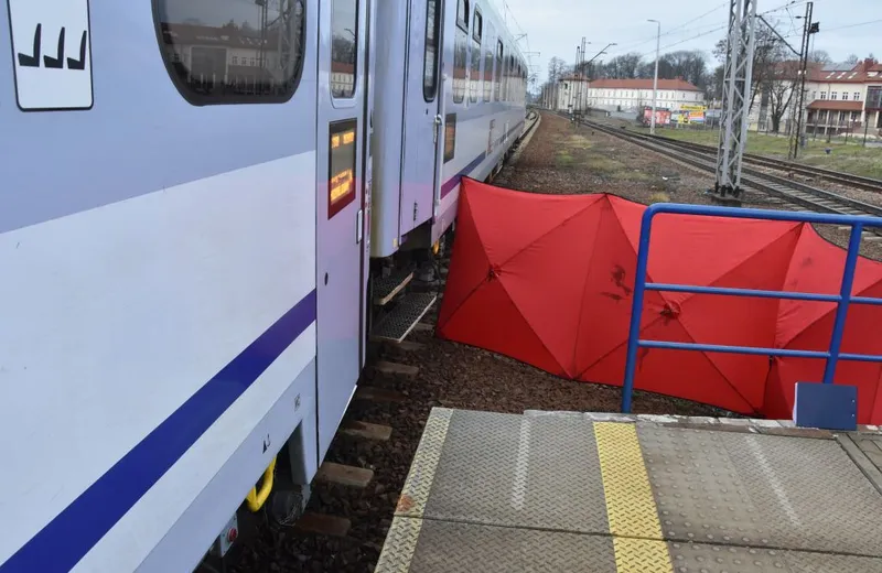 Śmierć na torach. 70-latek wpadł pod pociąg