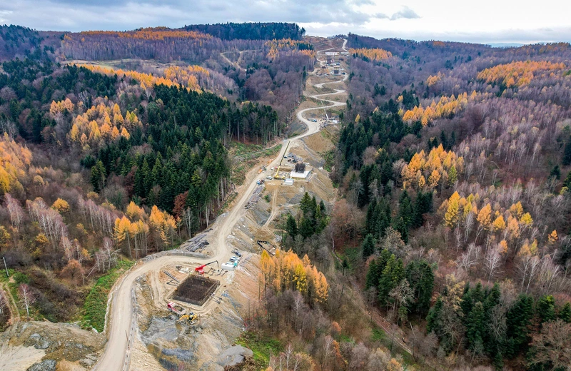 Na Podkarpaciu powstaje ponad 56 km drogi ekspresowej S19. Jak przebiegają prace na poszczególnych odcinkach?